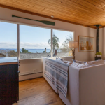 Gallery 3 - Guest House with a view above the beach
