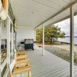 Gallery 24 - Stylish 3BR Oceanfront Deck W/D
