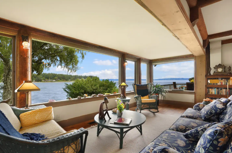 Gallery 31 - Murden Cove Water front/ Private Beach