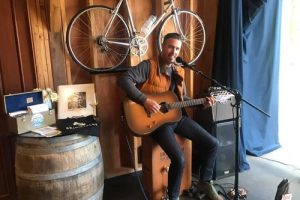Live music at the Winery - Thys Wallwork