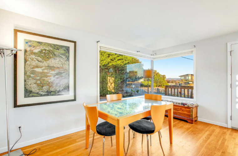 Gallery 6 - 2BR Bayview | Fireplace | Deck | W/D